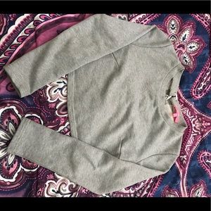 Long sleeve gray crop top